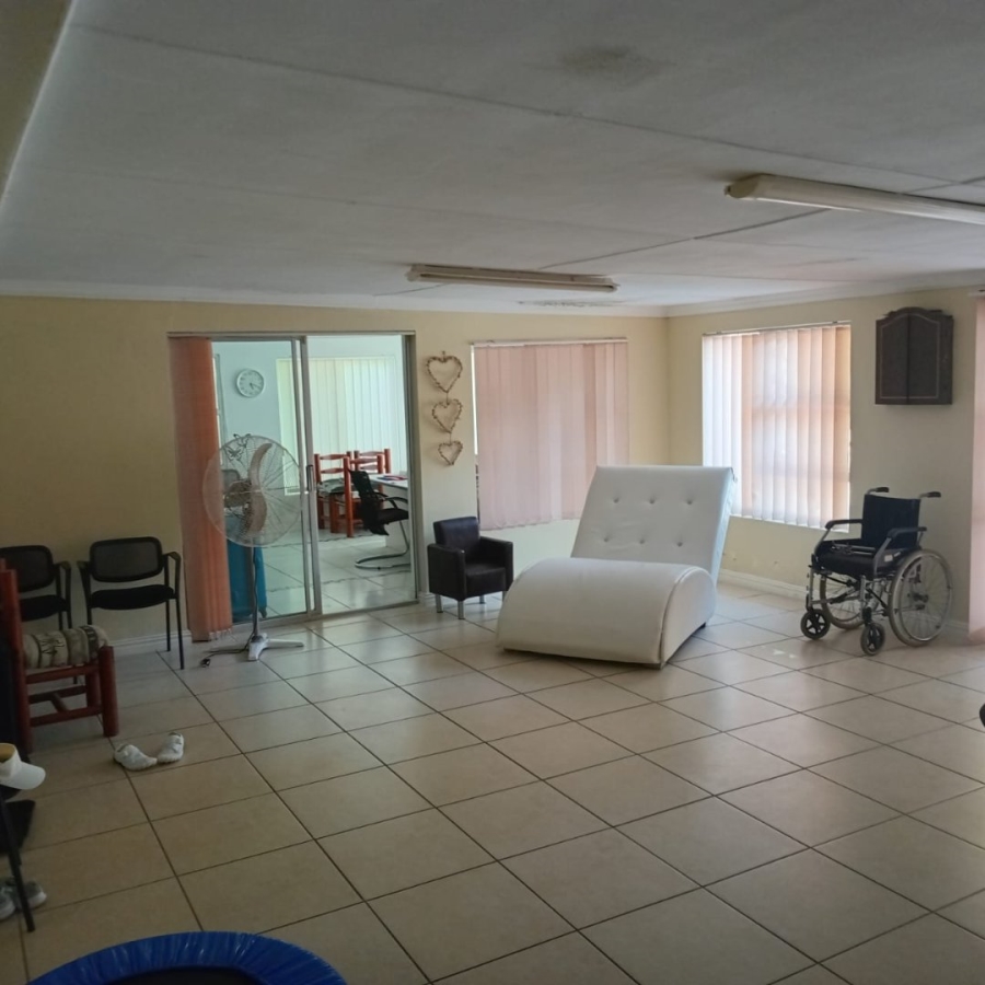 4 Bedroom Property for Sale in Dorchester Heights Eastern Cape
